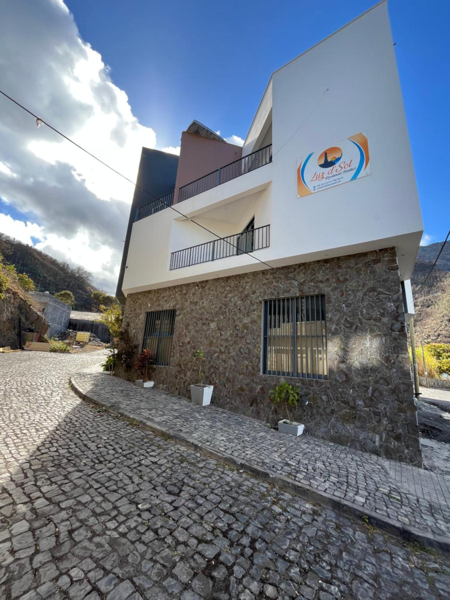 Luz D'Sol - Residencial Familiar Hotel Pombas Luaran gambar